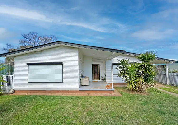 12 Sydney Street, Parkes NSW 2870