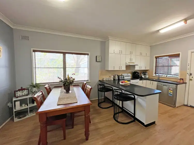 Fifth view of Homely house listing, 12 Sydney Street, Parkes NSW 2870