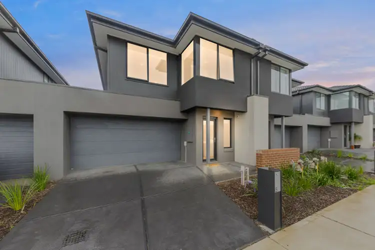Main view of Homely house listing, 15 Hearthstone Circuit, Clyde North VIC 3978