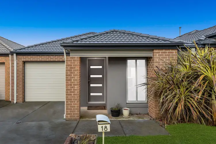 18 Heathcote Grove, Officer VIC 3809