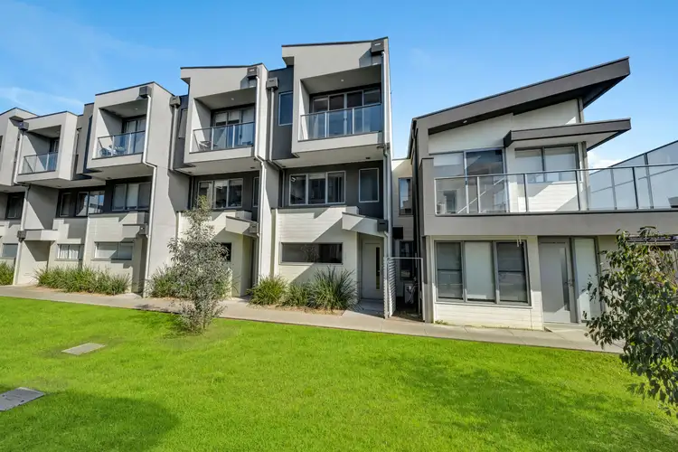 18 Zara Court, Officer VIC 3809