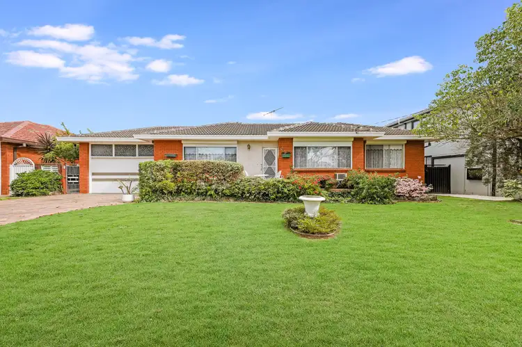 17 Dawn Avenue, Chester Hill NSW 2162