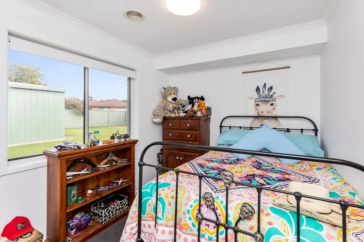 Fifth view of Homely house listing, 2 Gardenia Avenue, Lake Albert NSW 2650