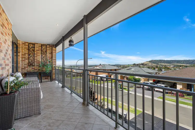 2/24 Campaspe Circuit, Albion Park NSW 2527
