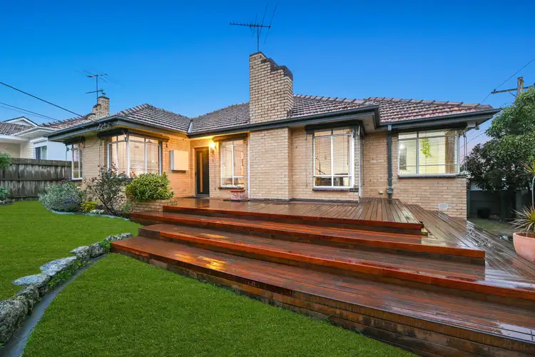2 Clovis Street, Oakleigh East VIC 3166