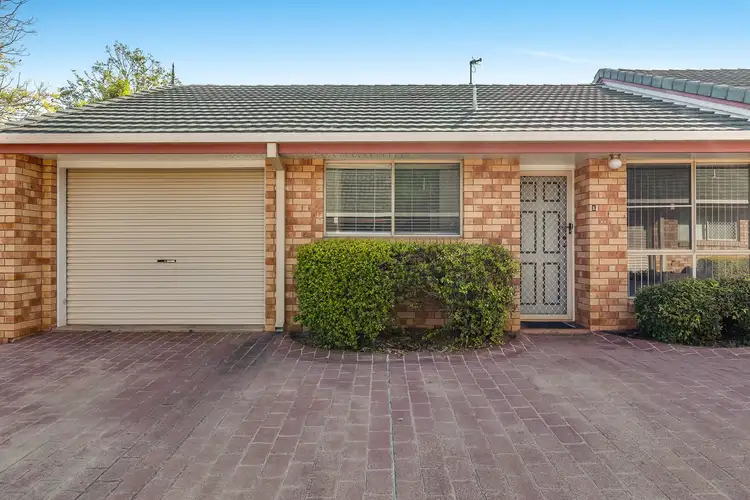 1/299 James Street, Newtown QLD 4350