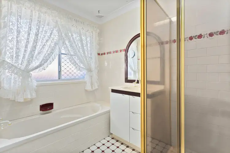 Sixth view of Homely house listing, 2 Parsons Place, Albion Park NSW 2527
