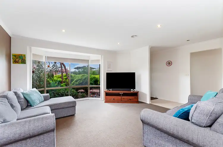 Second view of Homely house listing, 2 Leslie Court, Warrnambool VIC 3280
