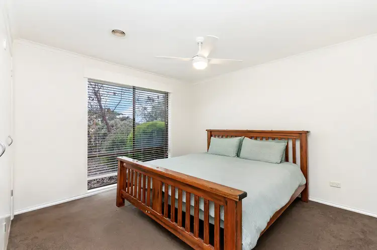 Fifth view of Homely house listing, 2 Leslie Court, Warrnambool VIC 3280