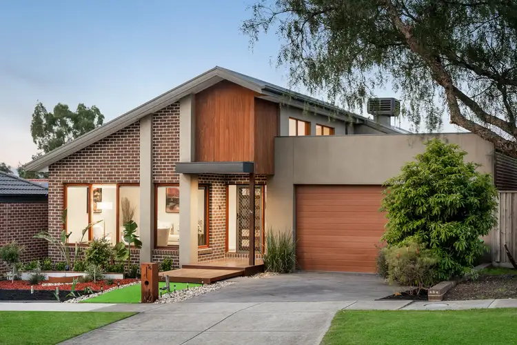 54 Eminence Boulevard, Doreen VIC 3754