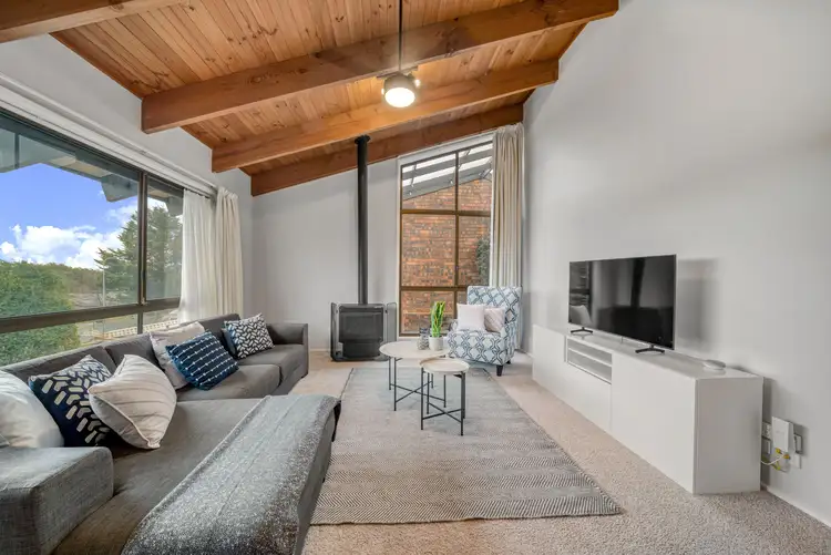 8 Mckail Crescent, Stirling ACT 2611
