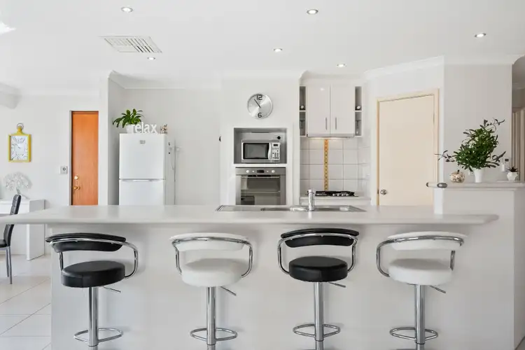 Seventh view of Homely house listing, 10 Beagle Court, Falcon WA 6210
