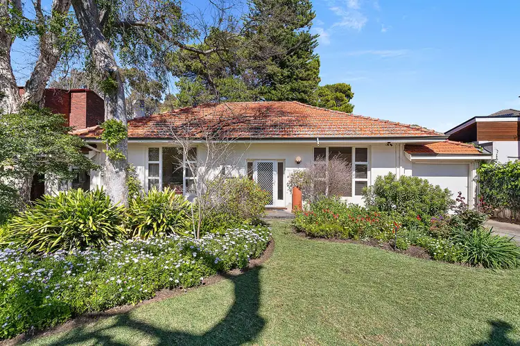 3 Hynes Road, Dalkeith WA 6009