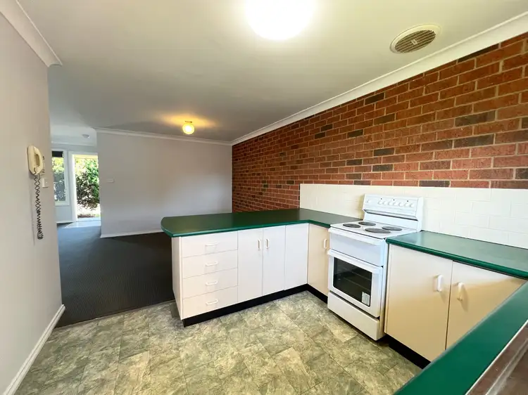 Fifth view of Homely unit listing, 2/35a Cecile Street, Parkes NSW 2870