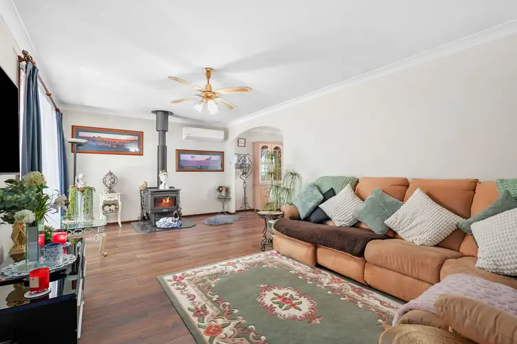 Third view of Homely house listing, 7 Katrina Close, Hobartville NSW 2753
