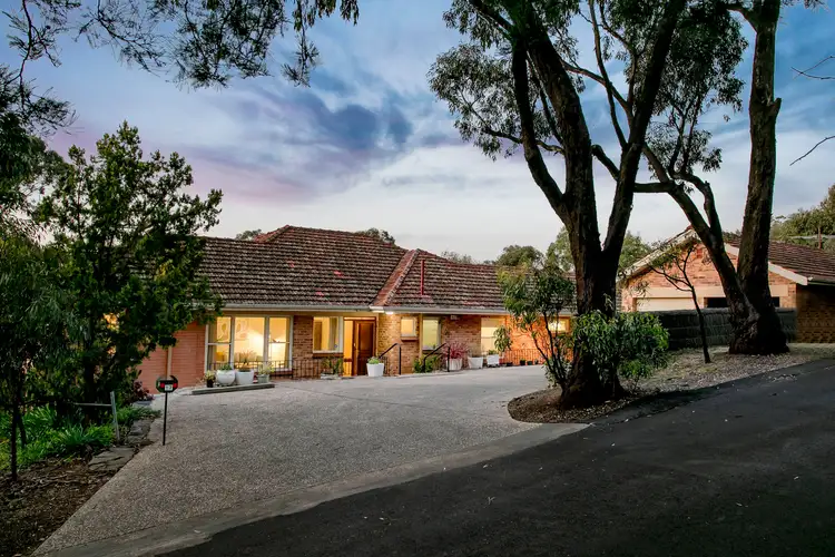 17 Serpentine Road, Belair SA 5052