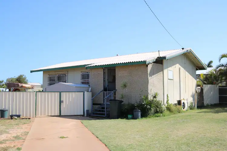 6 McNish Street, Carnarvon WA 6701