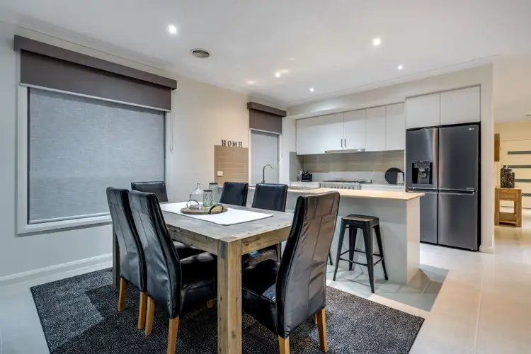 Fifth view of Homely house listing, 16 Montpellier Crescent, Craigieburn VIC 3064