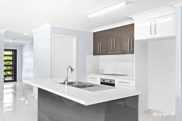 Fifth view of Homely house listing, 6 Carmel Court, Lammermoor QLD 4703