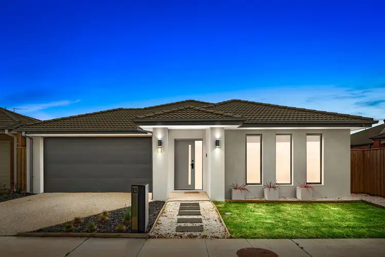 13 Jevons Street, Mambourin VIC 3024