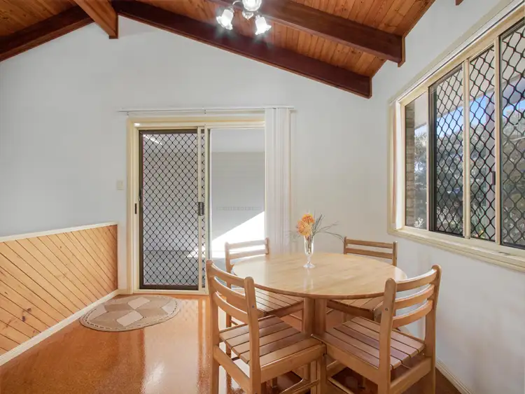 Sixth view of Homely house listing, 4 Berna Court, Point Vernon QLD 4655