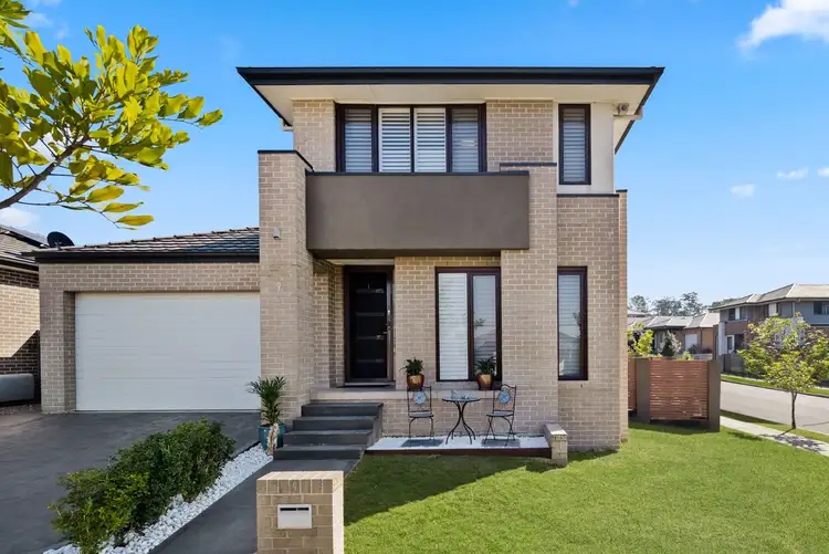 9 Voyager Court, Jordan Springs NSW 2747