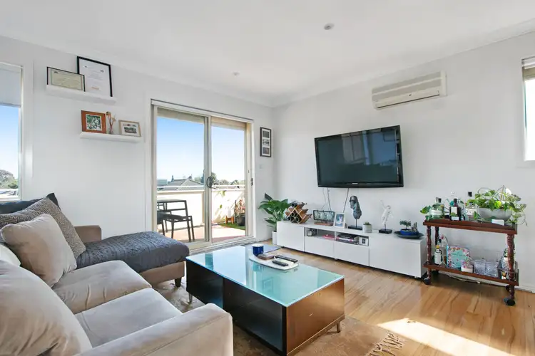 Third view of Homely apartment listing, 8 Elinda Place, Reservoir VIC 3073