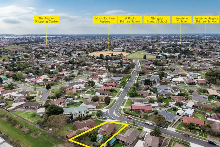 Fourth view of Homely house listing, 33 Felstead Avenue, Sunshine West VIC 3020