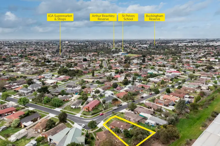 Fifth view of Homely house listing, 33 Felstead Avenue, Sunshine West VIC 3020