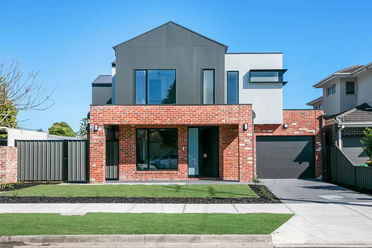 Main view of Homely townhouse listing, 1/7 Dumbarton Street, Reservoir VIC 3073