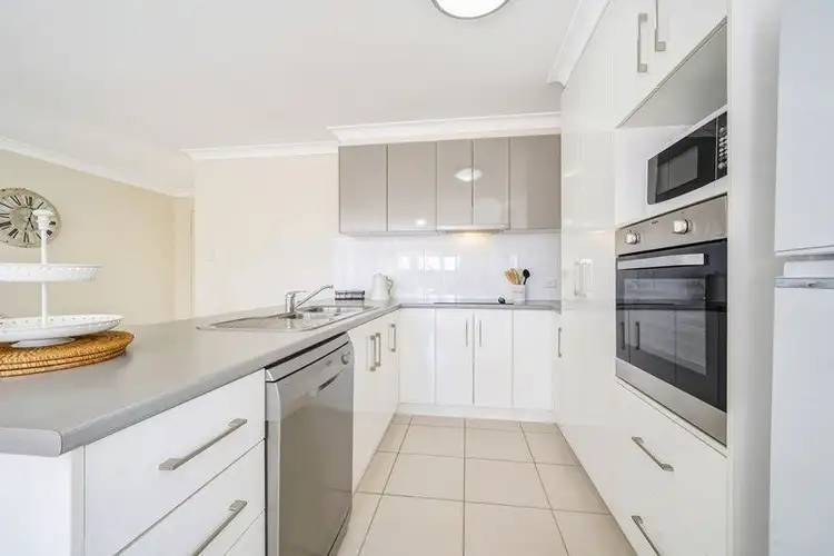 Sixth view of Homely unit listing, 2/3 Cranley Street, South Toowoomba QLD 4350