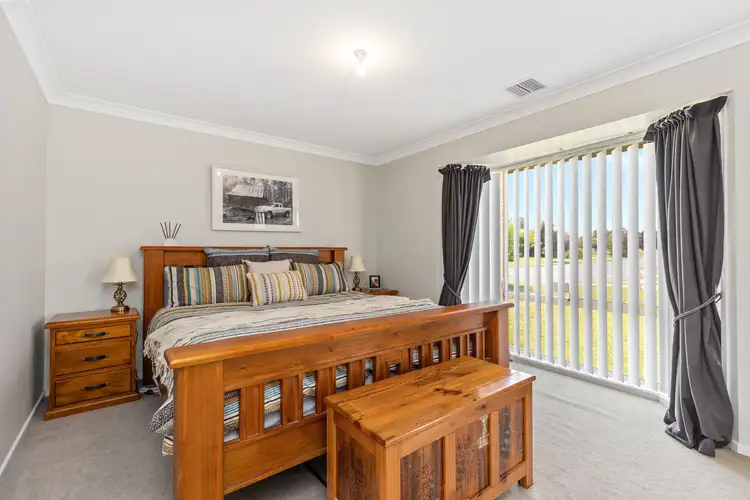 Fifth view of Homely house listing, 15 Bamarook Crescent, Glenfield Park NSW 2650