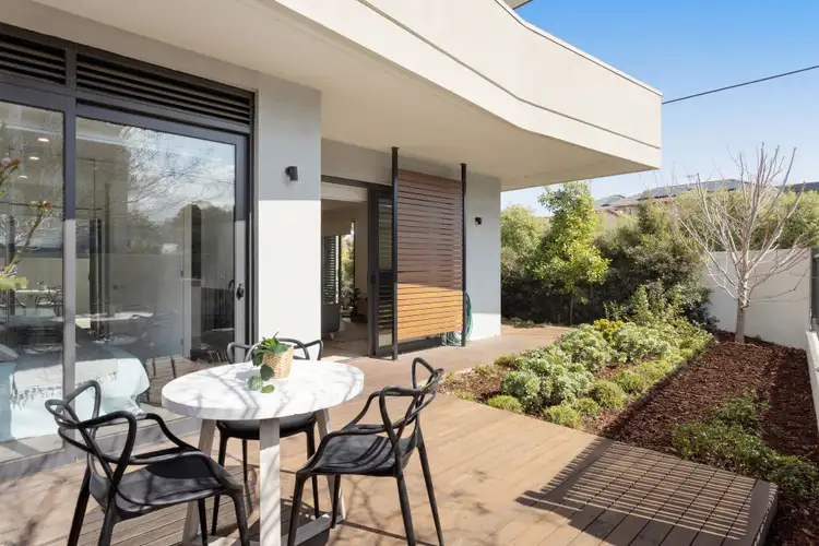 2/21 Belsize Avenue, Carnegie VIC 3163