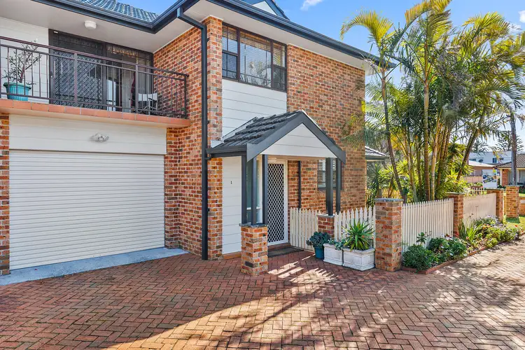 Main view of Homely house listing, 1/23 Pur Pur Avenue, Lake Illawarra NSW 2528
