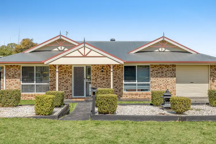 10 Saratoga Close, Wilsonton QLD 4350