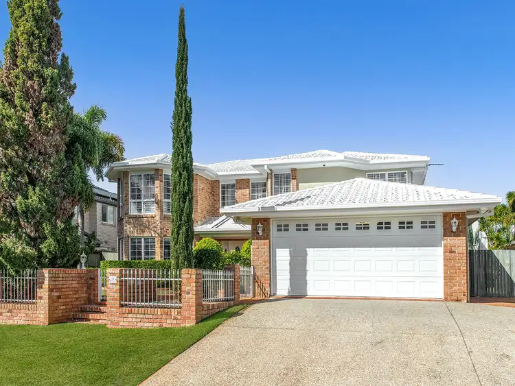 26 Resolute Court, Newport QLD 4020