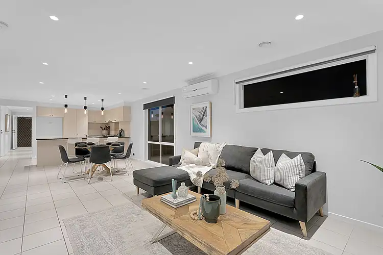 Sixth view of Homely house listing, 18 Walnut Way, Pakenham VIC 3810