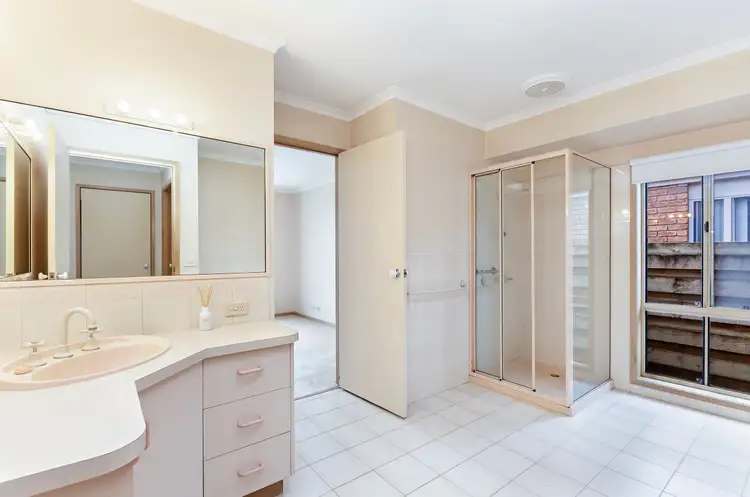 Fifth view of Homely house listing, 2/27 Allan Street, Warrnambool VIC 3280