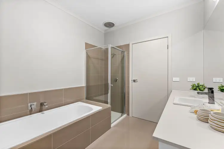 Seventh view of Homely townhouse listing, 6 Davis Street, Preston VIC 3072