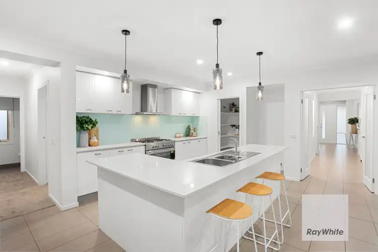 Fifth view of Homely house listing, 63 Hillcrest Drive, Hillside VIC 3037