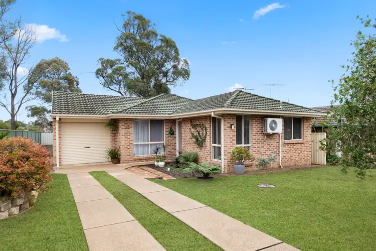 22 Cusack Close, St Helens Park NSW 2560