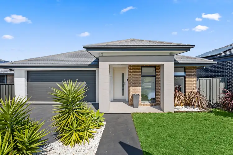 17 Flannery Drive, Calderwood NSW 2527