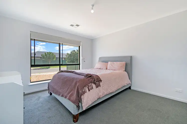 Second view of Homely house listing, 2 Banks Crescent, Evanston SA 5116