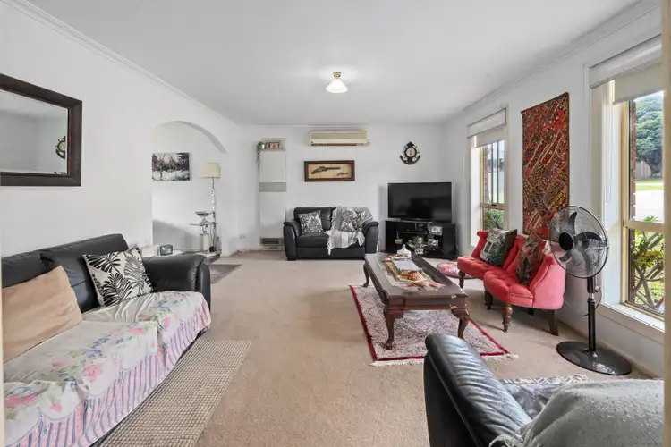 Second view of Homely unit listing, 1-4/8 Lois Court, Thomastown VIC 3074