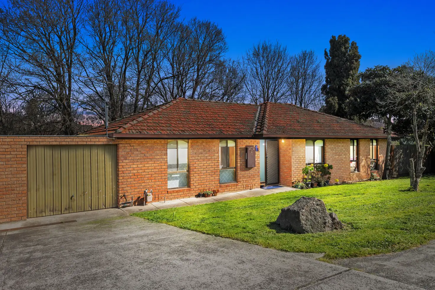 Main view of Homely unit listing, 2/8 Lois Court, Thomastown VIC 3074