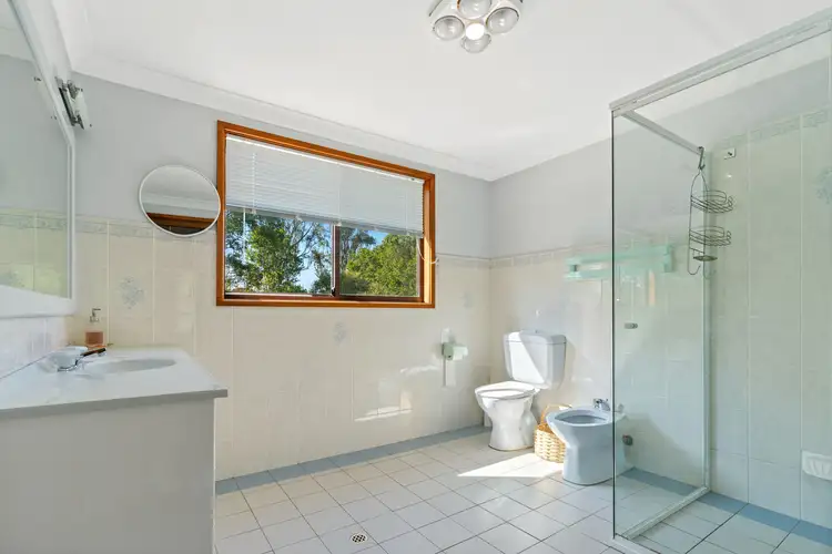 Sixth view of Homely house listing, 5 Park Avenue, Morisset Park NSW 2264