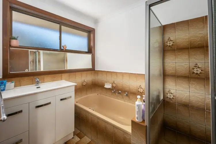 Sixth view of Homely house listing, 4/8 Lois Court, Thomastown VIC 3074