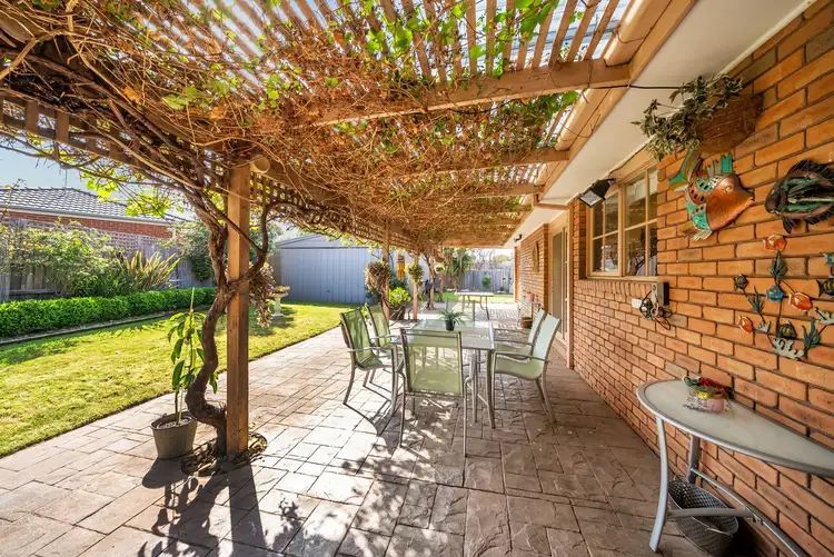 21 Underbank Boulevard, Bacchus Marsh VIC 3340