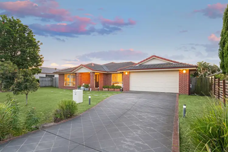 7 Finke Close, Parkinson QLD 4115