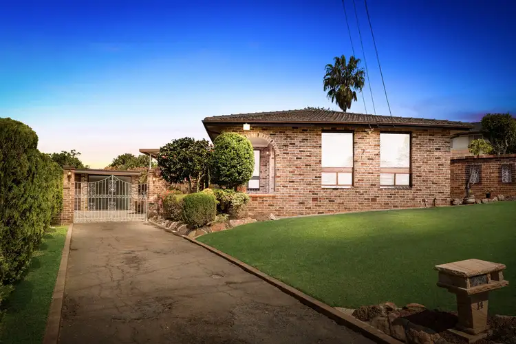 14 Bangalow Place